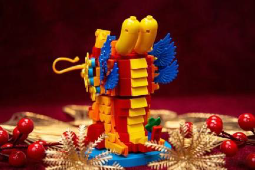 Zodiac Dragon — Majesty in Bricks | 生肖龍積木擺件