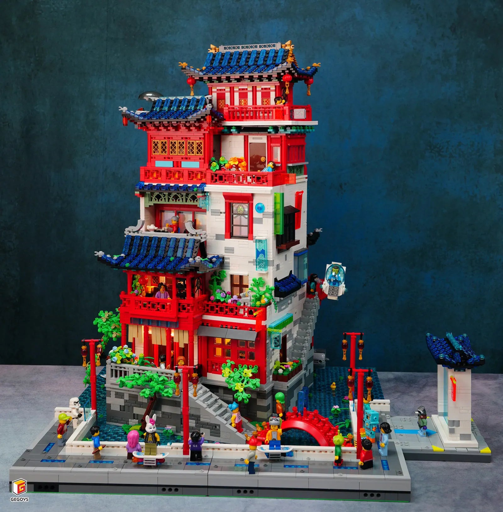 Cyberpunk Chinese B&B — Custom MOC by G.S for CLICK STUDIO | 賽博國風民宿